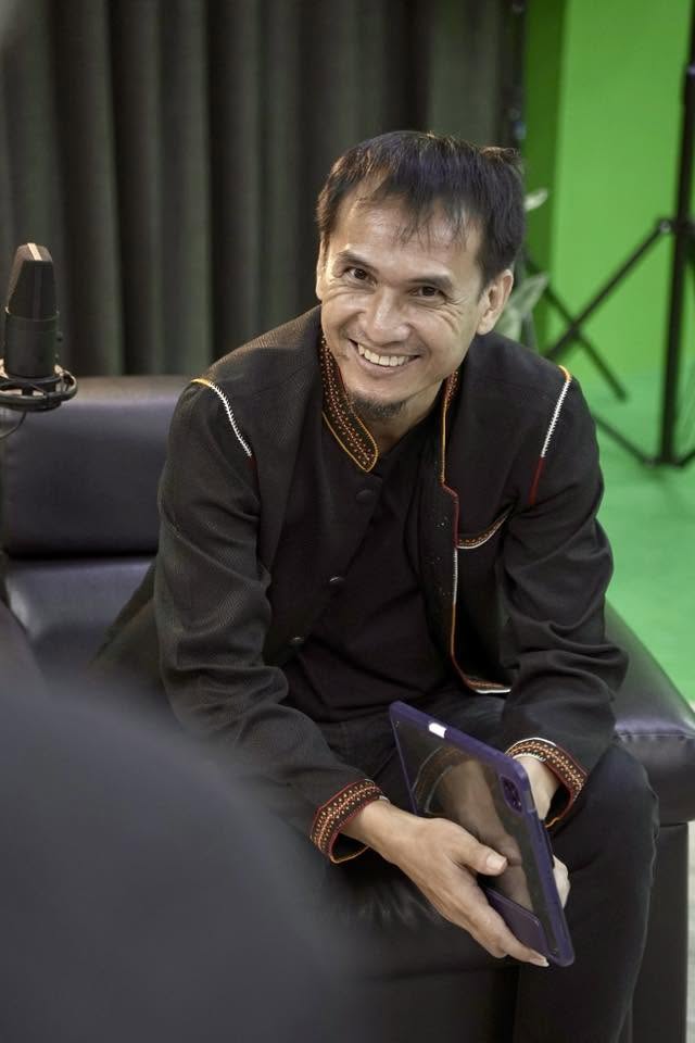 เมื่อวานสนุกมากครับ ไปสนทนากับ ผศ.ดร. สุวิชาน พัฒนาไพรวัลย์ (อาจารย์ชิ) ผู้นำรุ่นใหม่ด้านวัฒนธรรม กา... 2