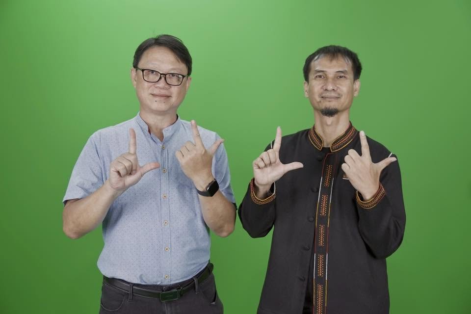 เมื่อวานสนุกมากครับ ไปสนทนากับ ผศ.ดร. สุวิชาน พัฒนาไพรวัลย์ (อาจารย์ชิ) ผู้นำรุ่นใหม่ด้านวัฒนธรรม กา... 5